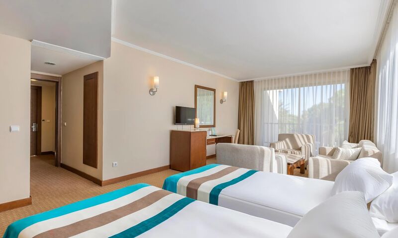 GREEN MAX HOTEL