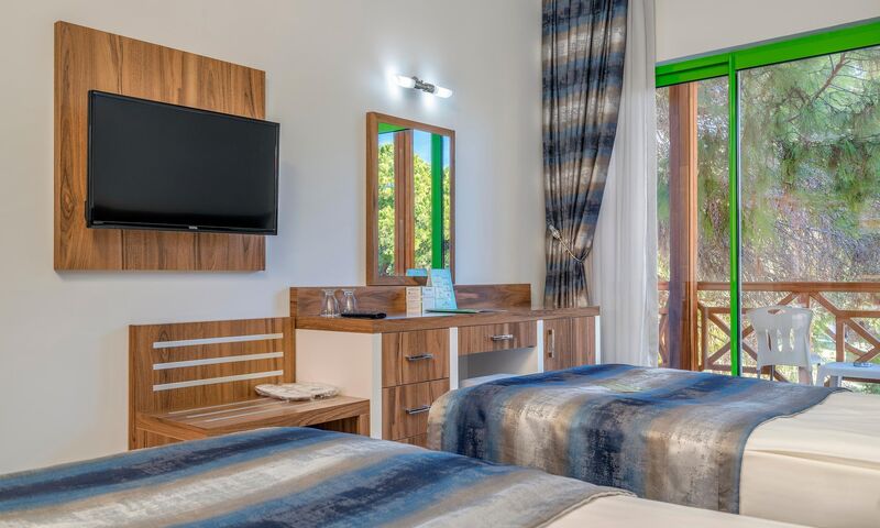 GREEN MAX HOTEL