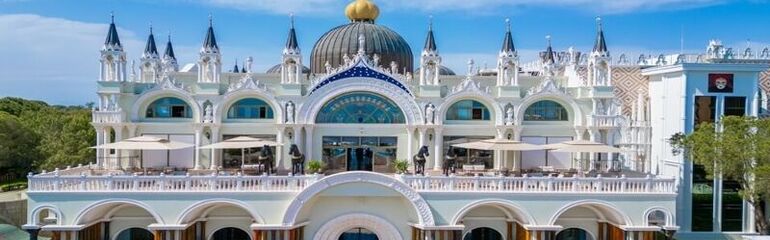 Venezia Palace Deluxe Resort Hotel