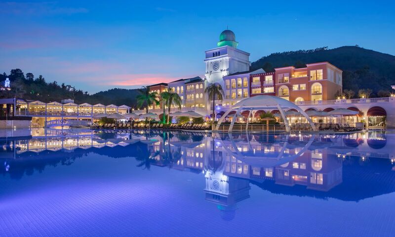 Nirvana Dolce Vita Hotel 