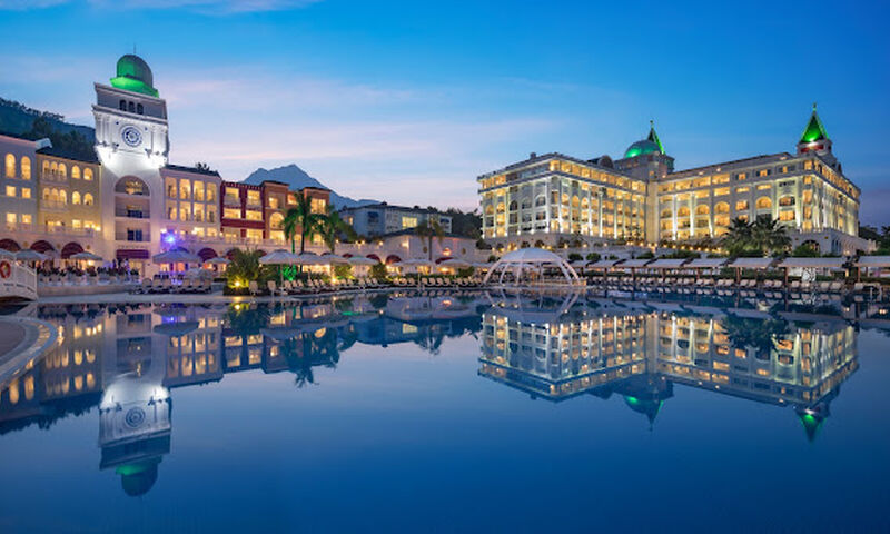 Nirvana Dolce Vita Hotel 